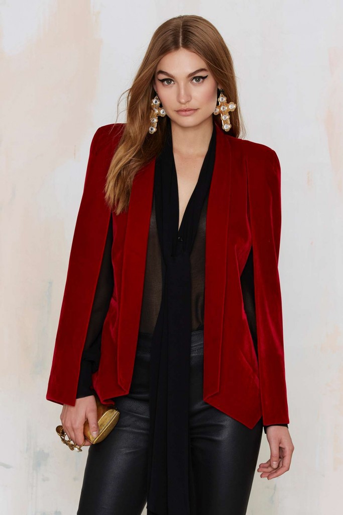 cybermonday_nastygal_velvetcapeblazer